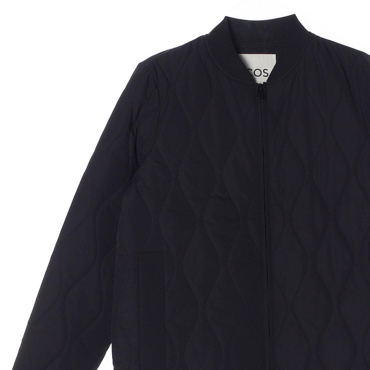 코스 블랙 퀼팅 경량 패딩 이미지 2