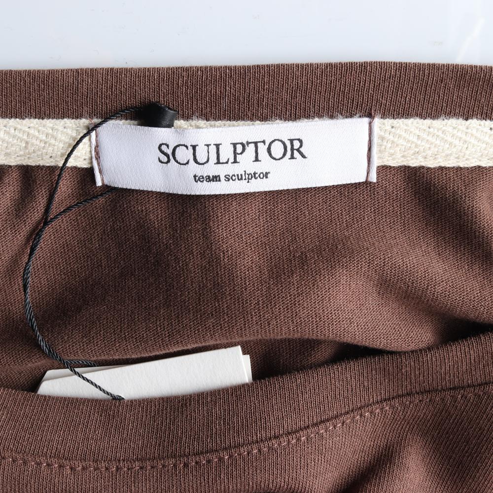 스컬프터 브라운 보트넥 크롭 긴팔 티셔츠 이미지 5