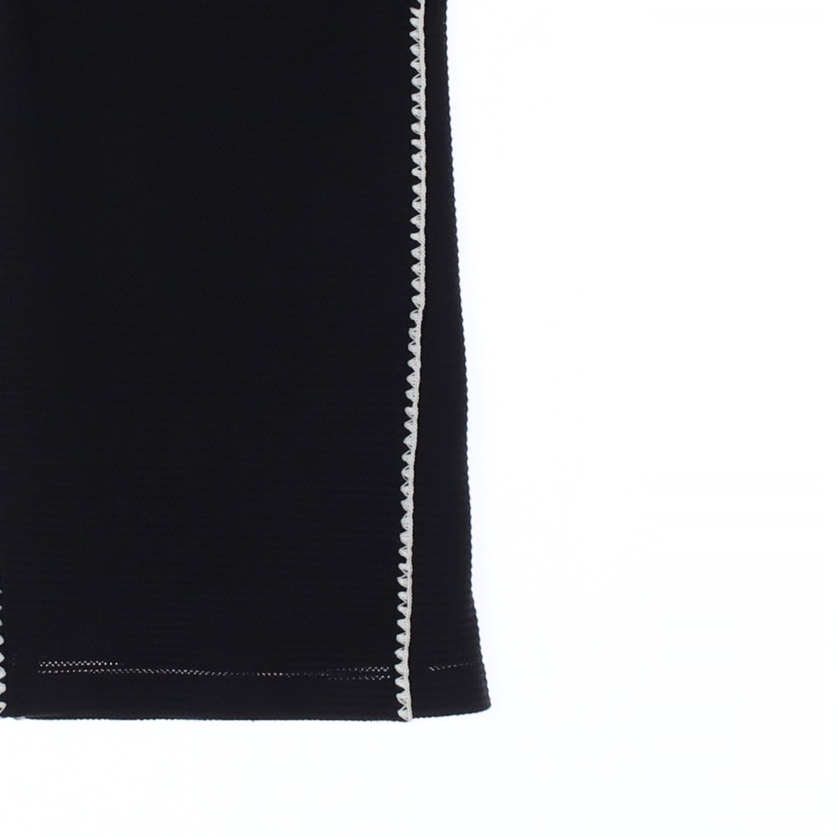 마쥬 블랙 스티치 반팔 니트 원피스 이미지 3