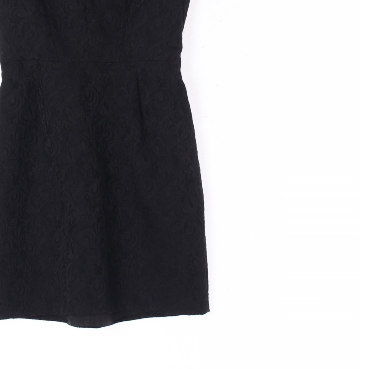 더쿠플스 블랙 플라워패턴 반팔 미니 원피스 이미지 3