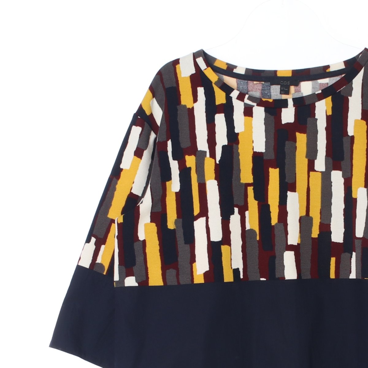 코스 네이비 패턴 배색 오버핏 티셔츠 이미지 2