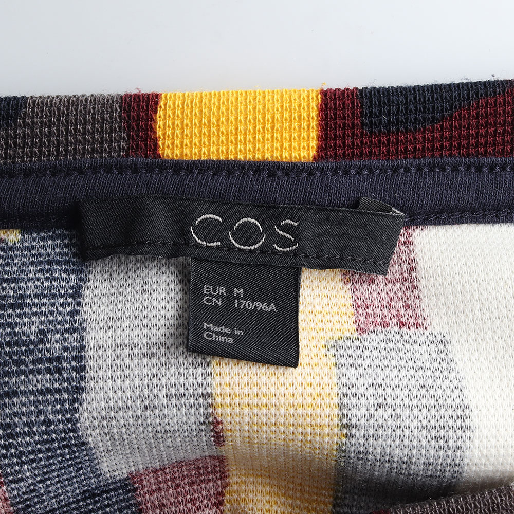 코스 네이비 패턴 배색 오버핏 티셔츠 이미지 5