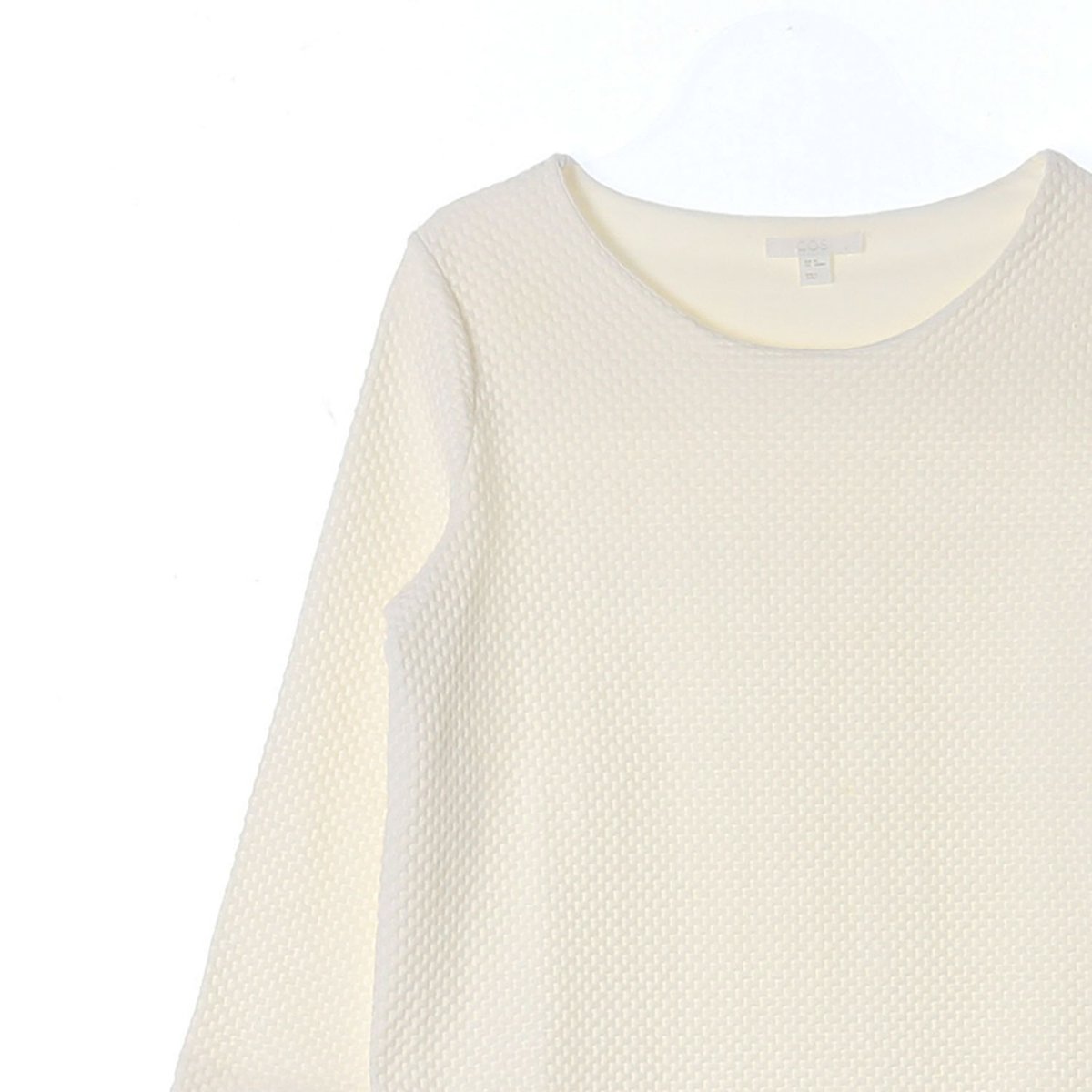 코스 아이보리 짜임 7부 라운드 티셔츠 이미지 2