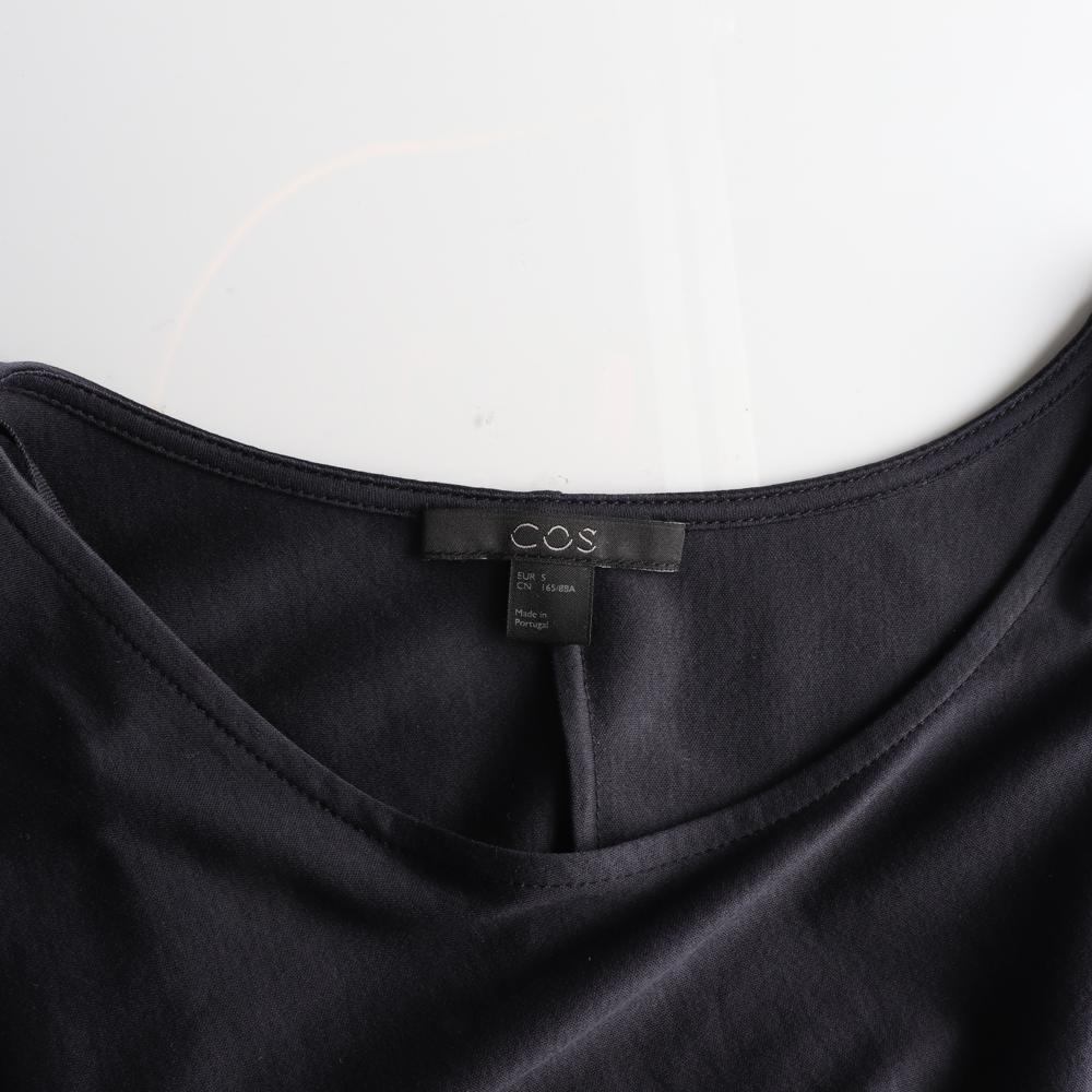 코스 블랙 오버핏 반팔 비대칭 언발 롱 원피스 이미지 5