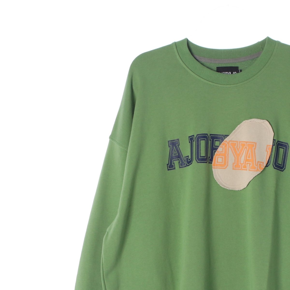 (새상품) 아조바이아조 그린 로고 패치 맨투맨 스웨트셔츠 이미지 2