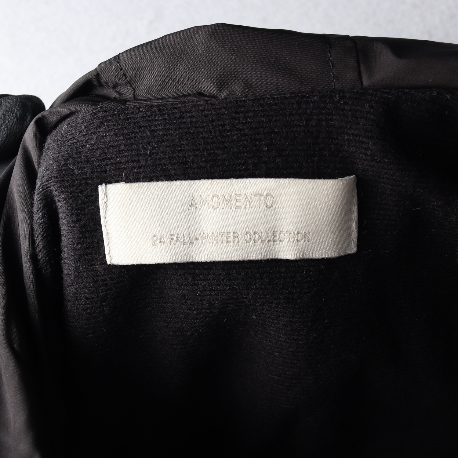 아모멘토 24FW 요크 셔링 원피스 이미지 3