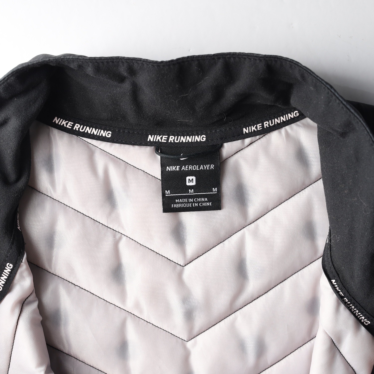 나이키 에어로레이어 패딩 조끼 러닝 다운 베스트 재킷 블랙 이미지 4