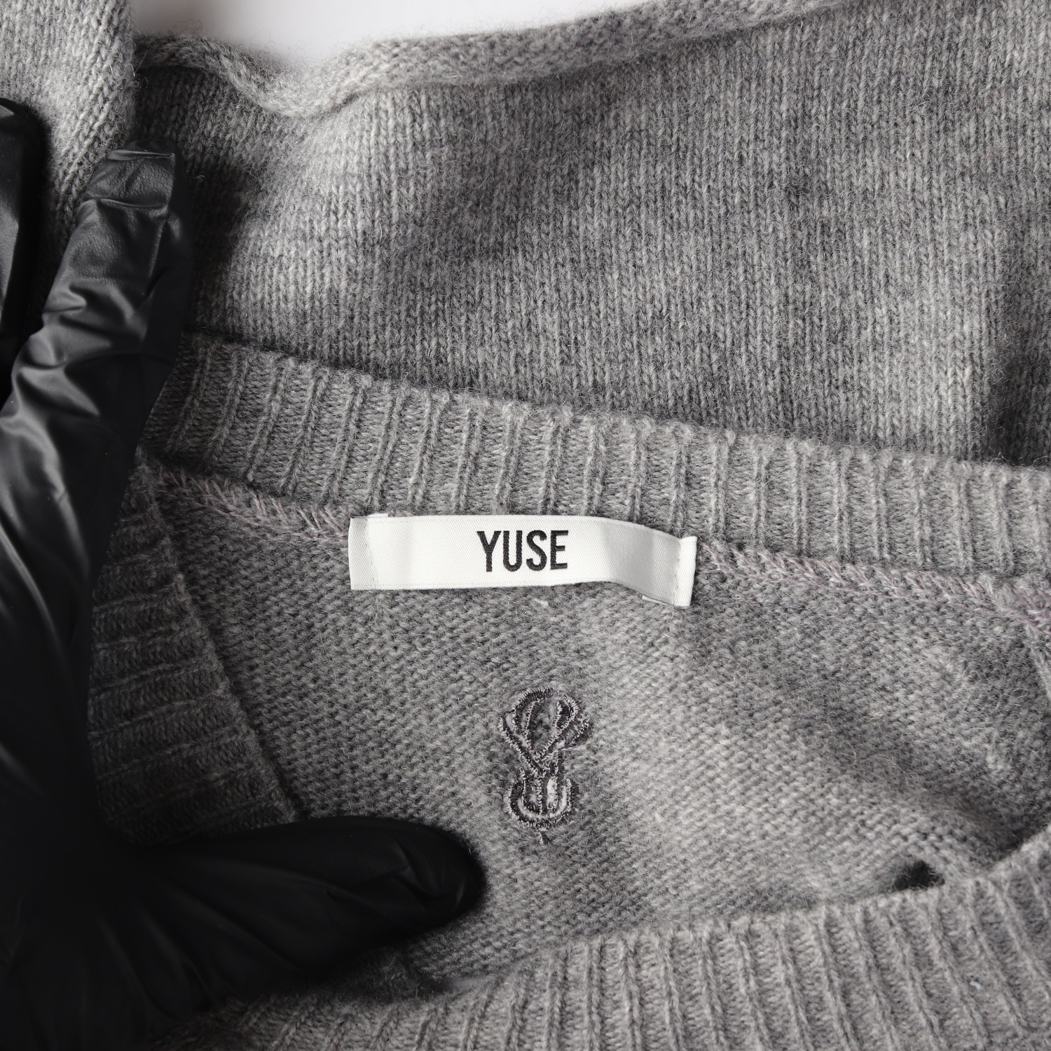 유즈 21FW 램스울 캐시미어 블렌드 볼레로 크롭 니트 스웨터 이미지 3